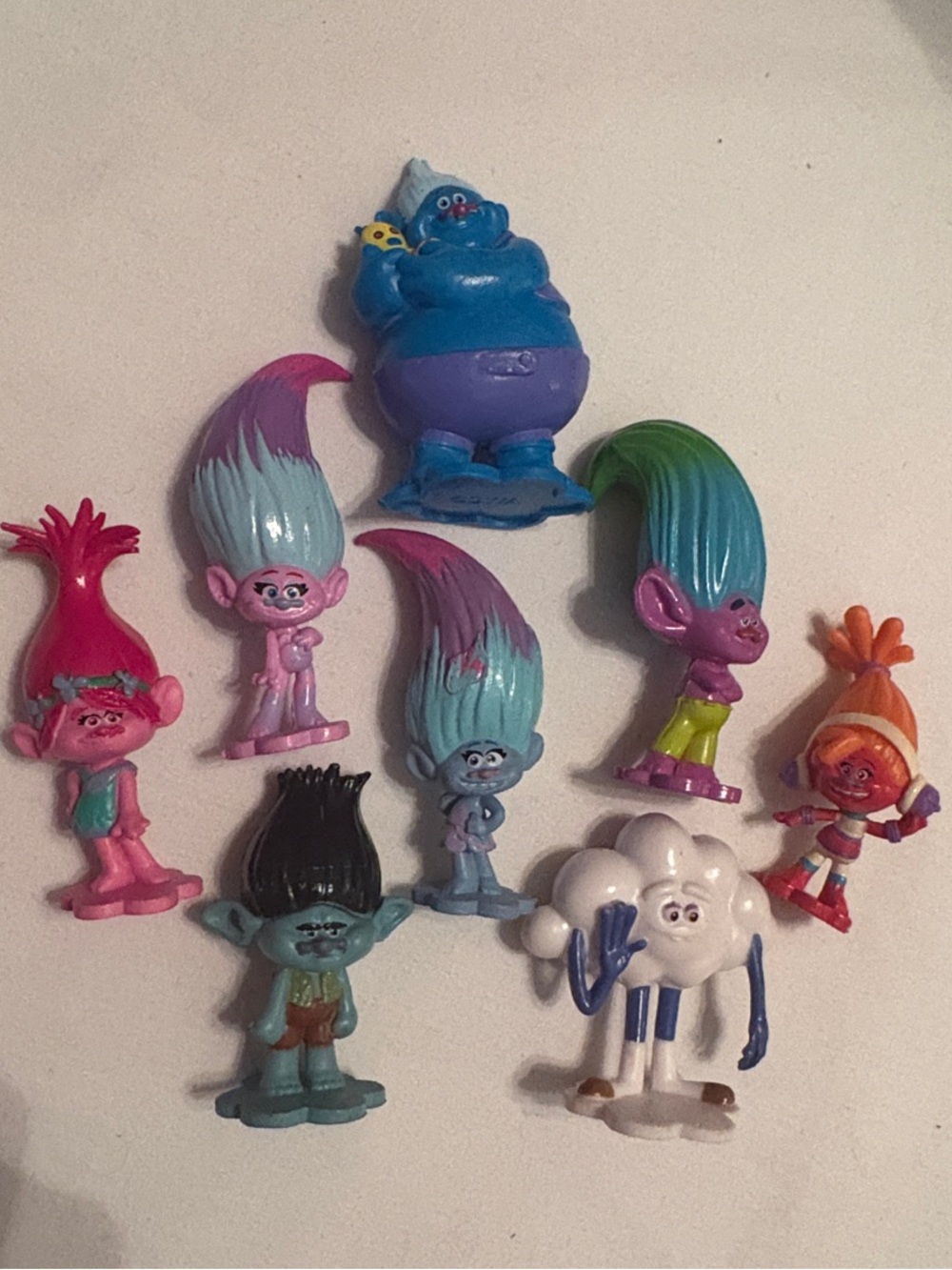 DreamWorks Trolls Assorted Colorful Figures - Pack of 8